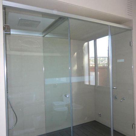 B&Beach Cagliari Guest House חדר תמונה