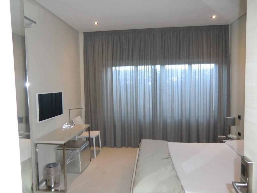 B&Beach Cagliari Guest House מראה חיצוני תמונה