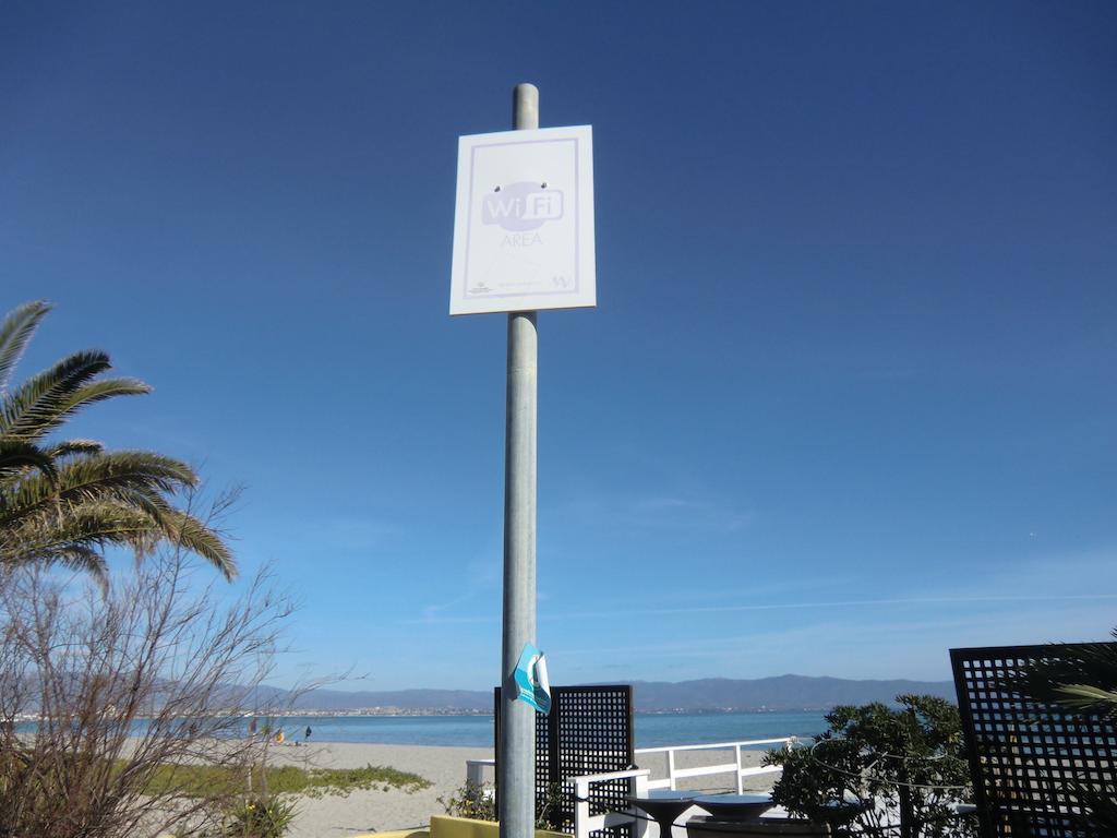 B&Beach Cagliari Guest House מראה חיצוני תמונה